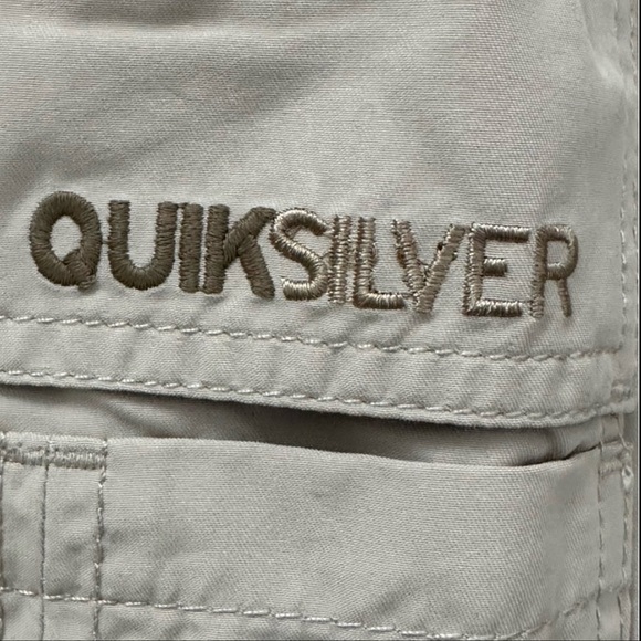 Quiksilver Tan/Green Cargo Shorts Knee Length Snap Close Cargo Pocket Waist 24 - Picture 12 of 14